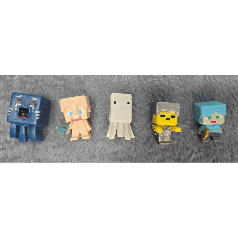 Minecraft Mini Figures Lot of 5 Blue Squid Ghast Steve Alex Armored Collectibles